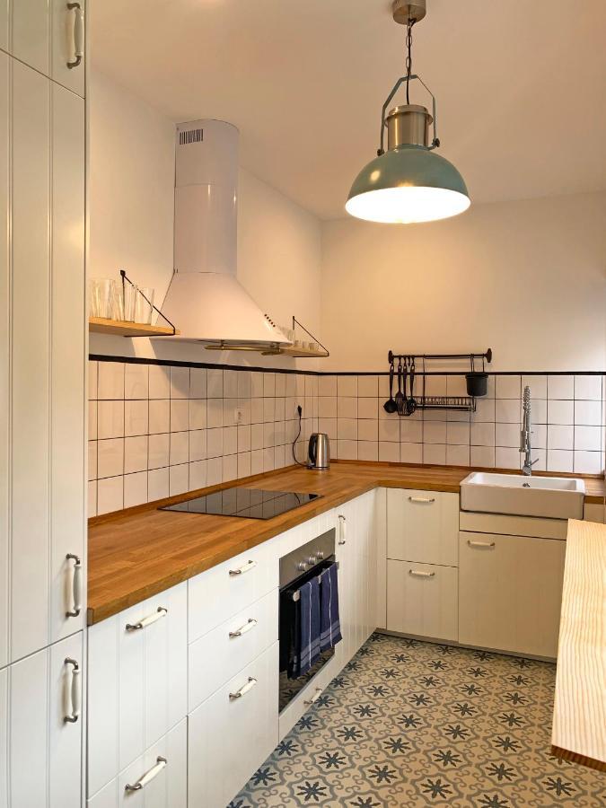 Fisherman'S Wharf Porto Apartment บีลาโนวาเดกายา ภายนอก รูปภาพ