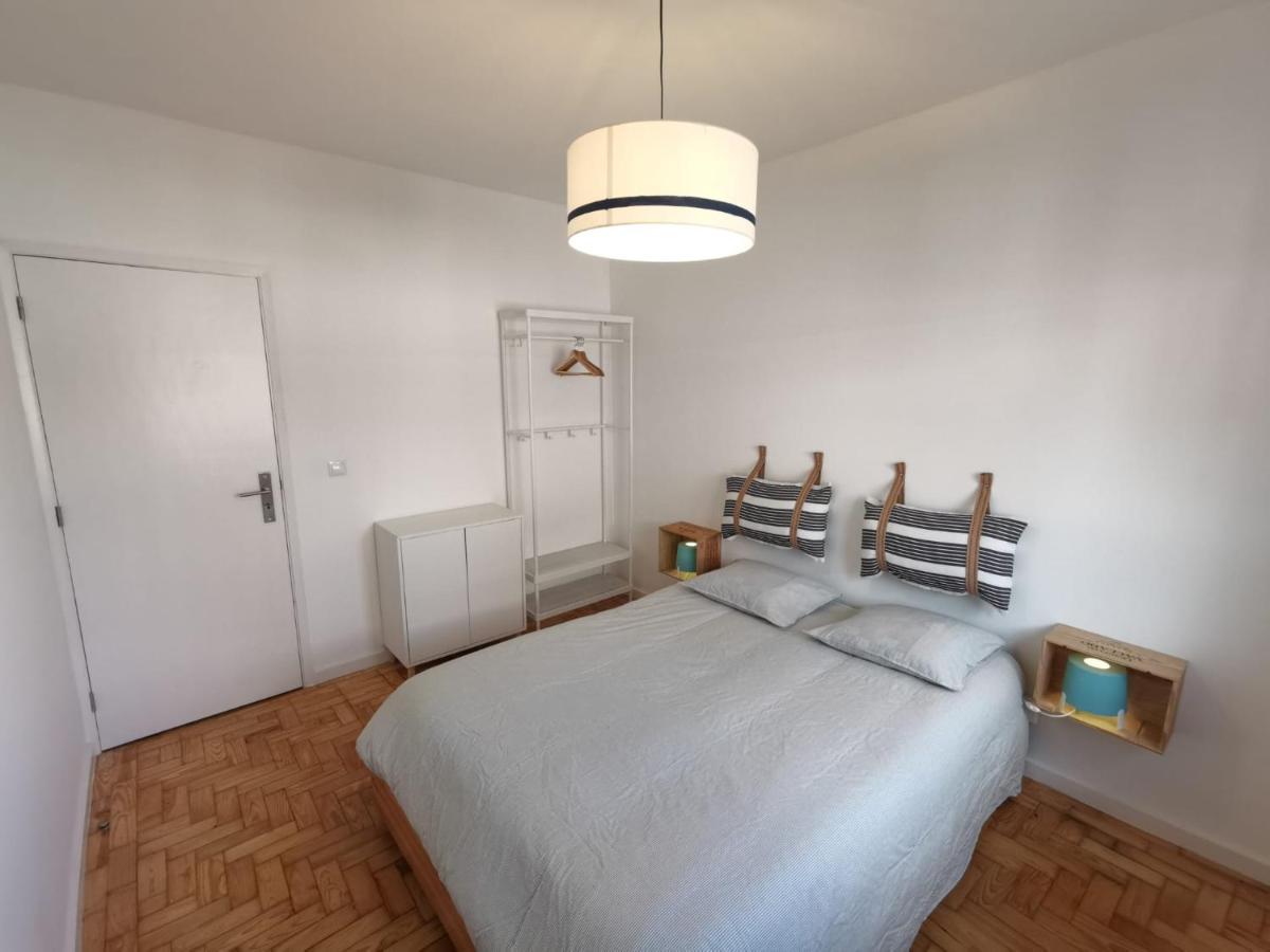 Fisherman'S Wharf Porto Apartment บีลาโนวาเดกายา ภายนอก รูปภาพ