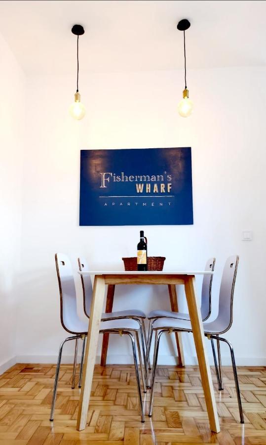 Fisherman'S Wharf Porto Apartment บีลาโนวาเดกายา ภายนอก รูปภาพ