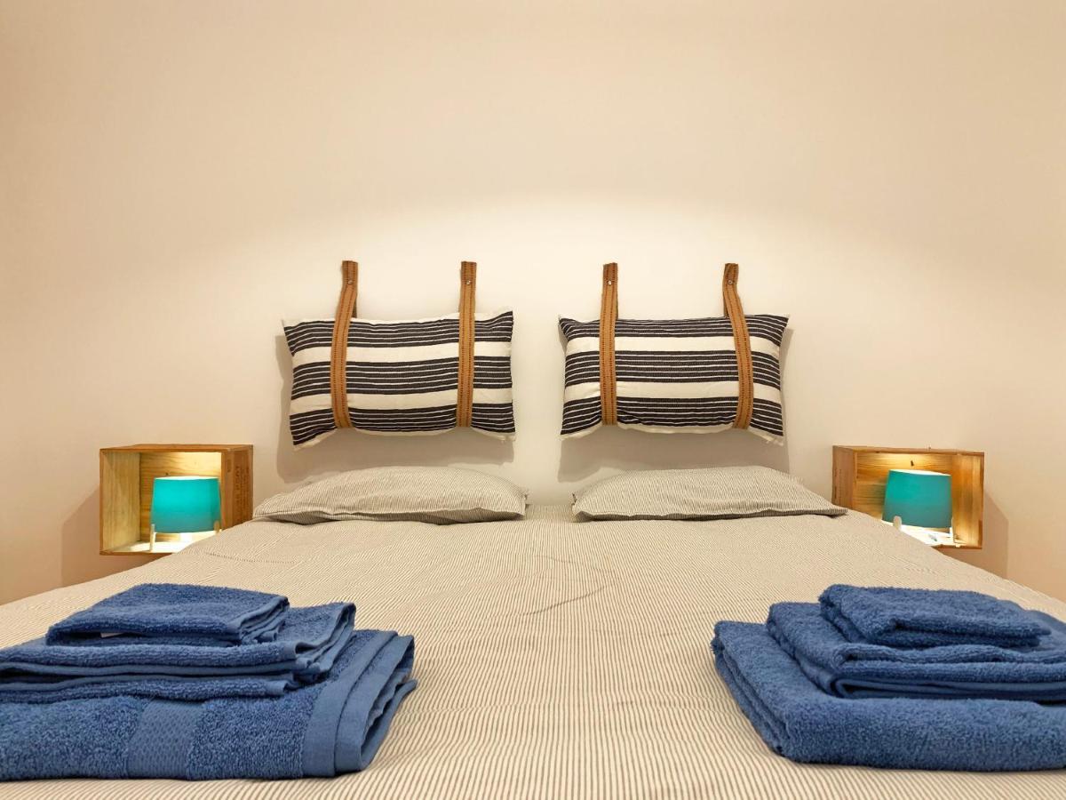 Fisherman'S Wharf Porto Apartment บีลาโนวาเดกายา ภายนอก รูปภาพ