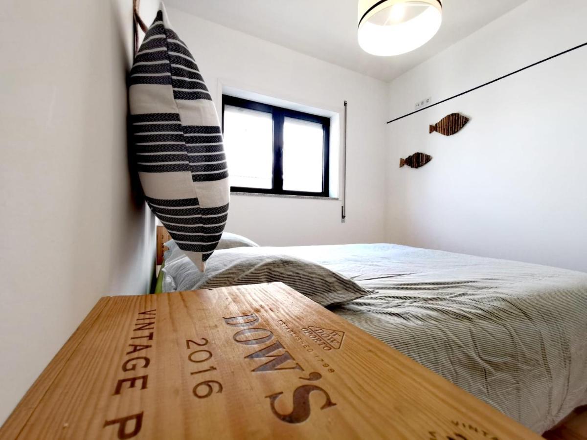 Fisherman'S Wharf Porto Apartment บีลาโนวาเดกายา ภายนอก รูปภาพ